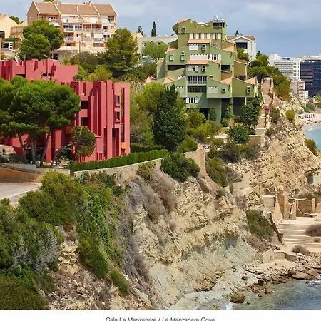 Precioso En La Muralla Roja - 0221