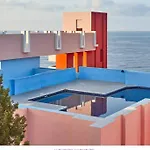 Precioso En La Muralla Roja - 0221 * Calpe