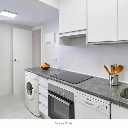 Precioso En La Muralla Roja - 0221 Κάλπε