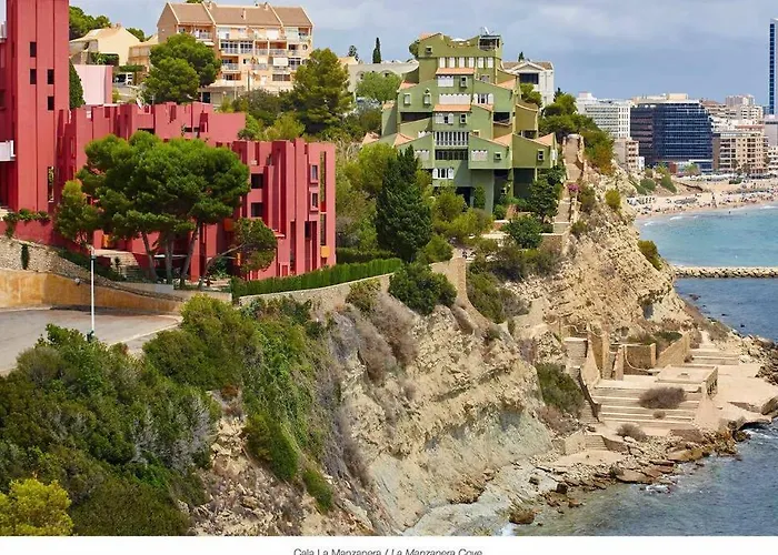 Precioso En La Muralla Roja - 0221