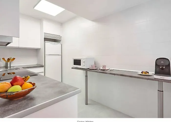 Precioso En La Muralla Roja - 0221 *